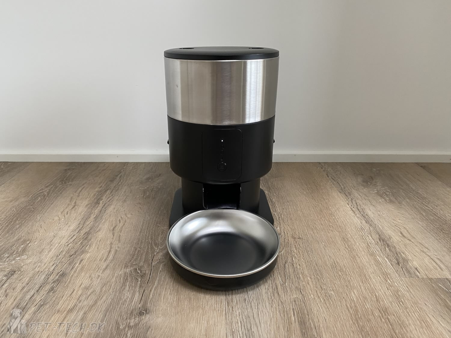 Kompakt 2,5L Foderautomat i Stilrent Design til Katte og Mindre Hunde