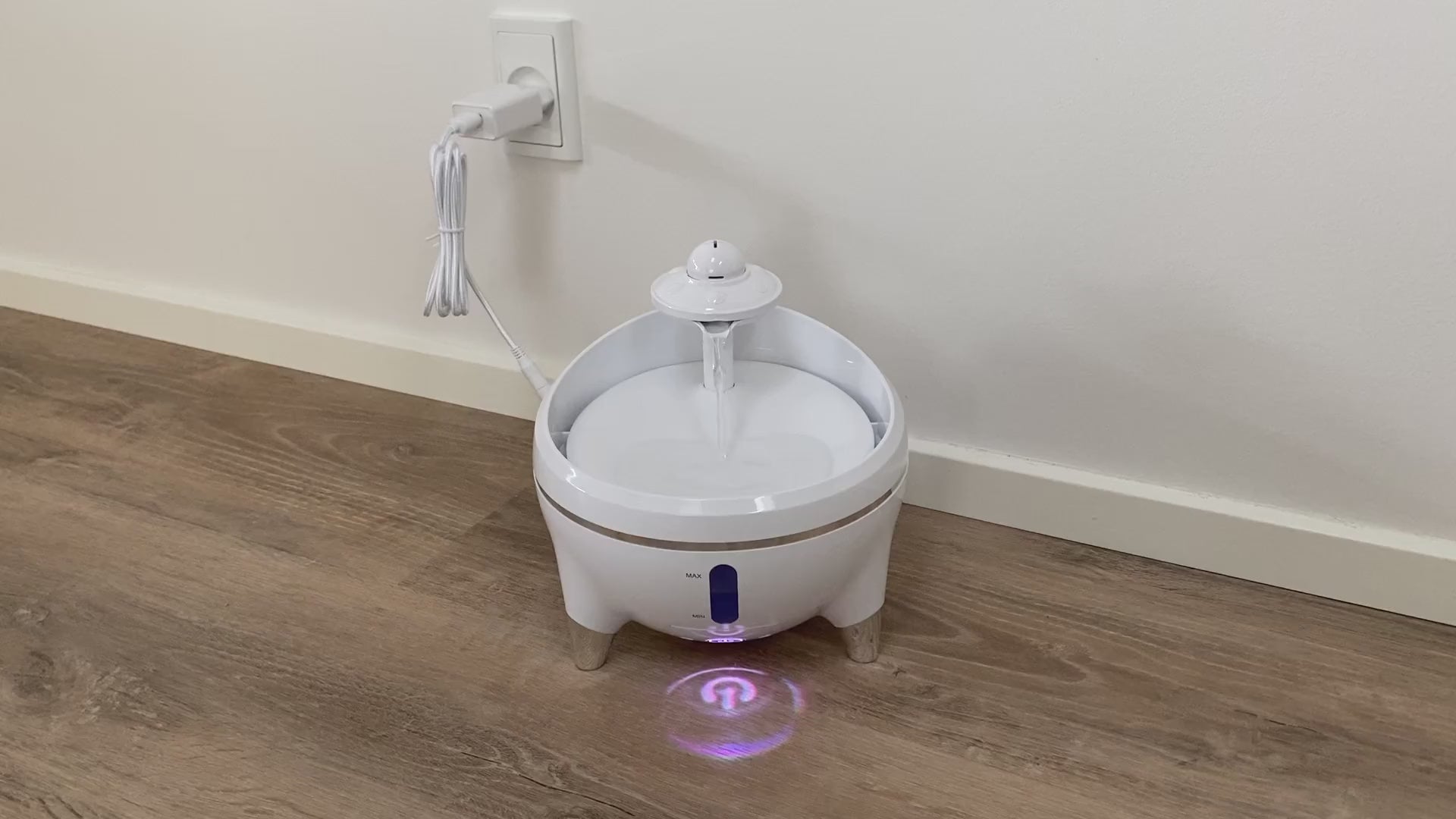 UFO drikkefontæne til katte og mindre hunde