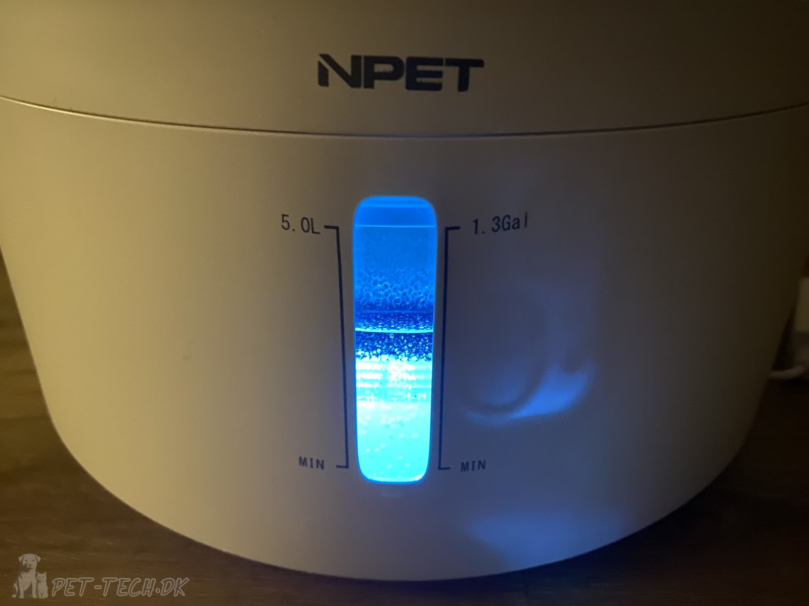 Stor flot 5 liter drikkefontæne til katte og hunde - vandstandsmåler