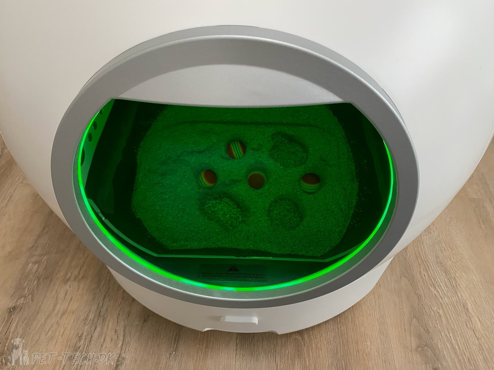 Stor Selvrensende Kattebakke med App og LED Belysning - Astropod PRO