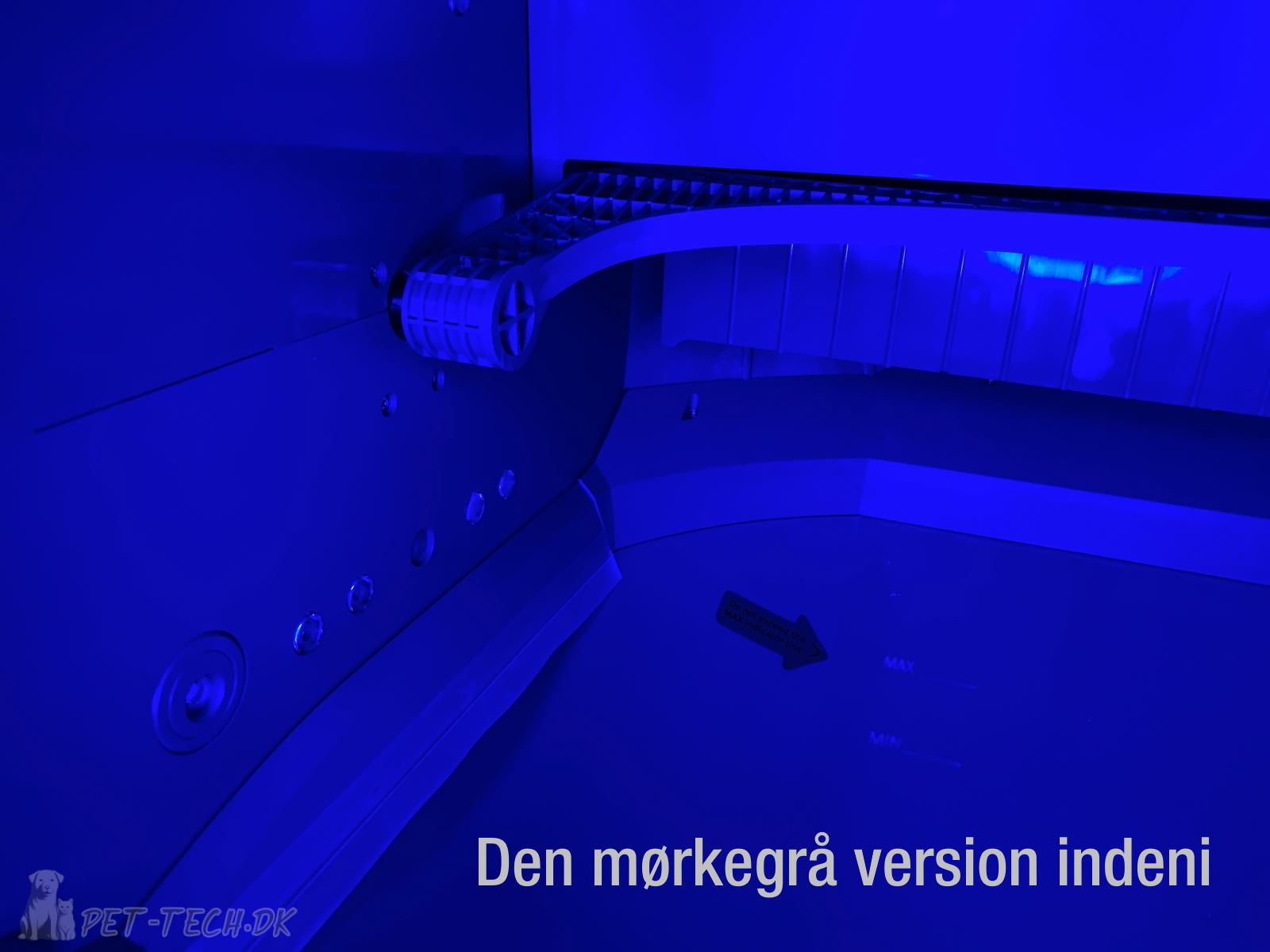 Stor Selvrensende Kattebakke med App og LED Belysning - Astropod PRO