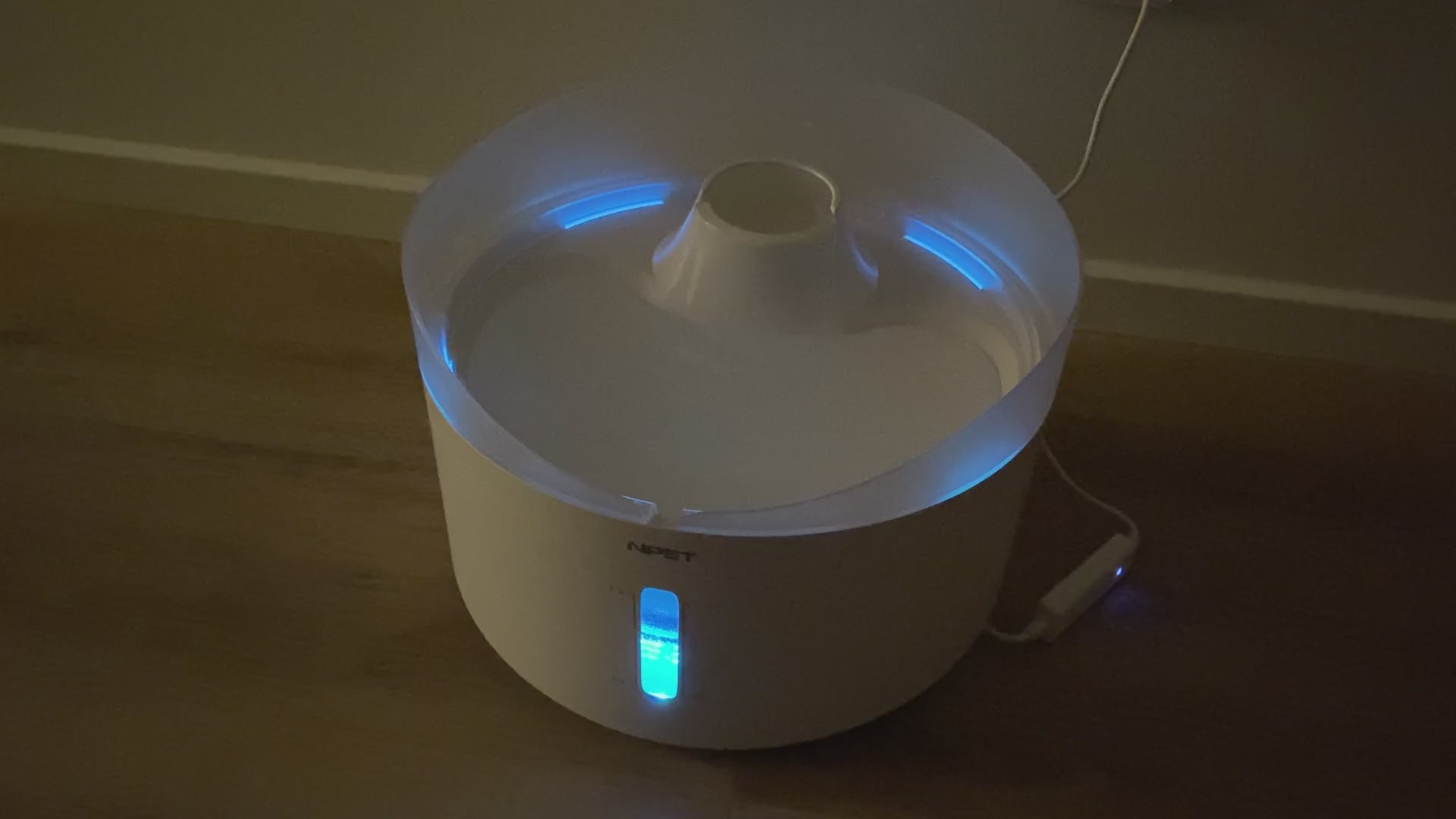 Stor flot 5 liter drikkefontæne til katte og hunde med lys og anti-splash visir